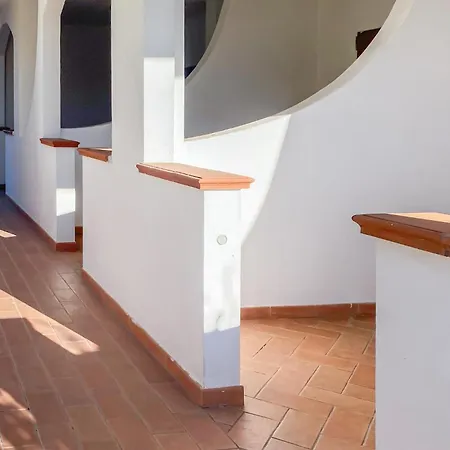 5 Bedroom Pet Friendly In