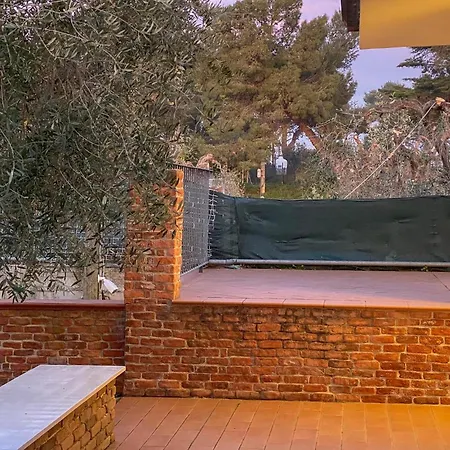 Holiday home 5 Bedroom Pet Friendly In Vieste